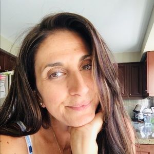 Meet your Posher, Daniela